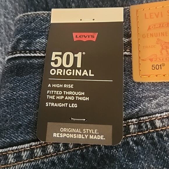 Levi's 501 Original Fit Women's 30 X 32 Jeans Dark Wash W/Destruction & Raw Hem - Picture 5 of 6